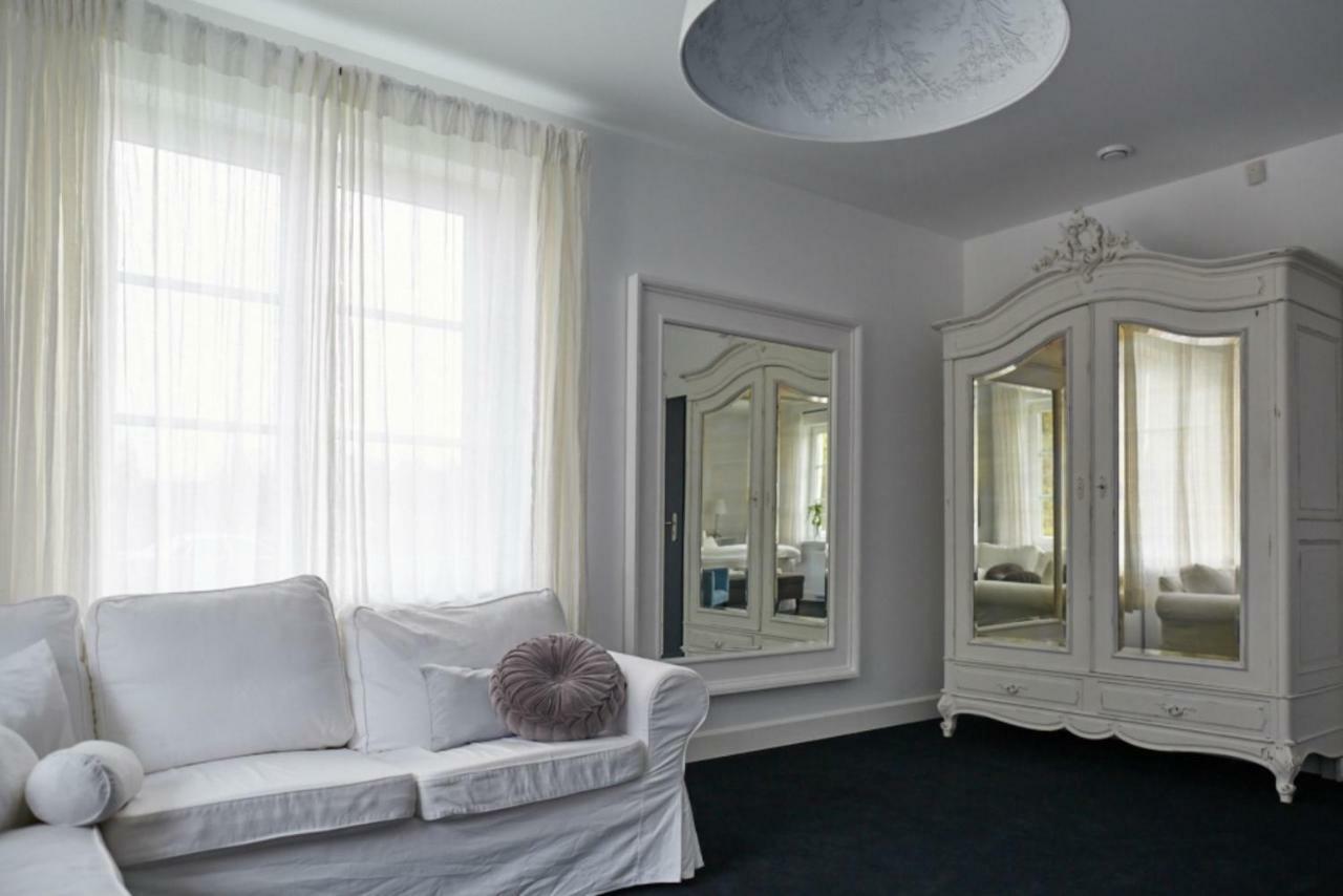 Biala Wstazka B&B Czepino エクステリア 写真